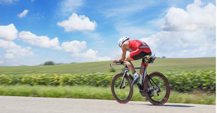En vélo, peut-on être aérodynamique et confortable à la fois? - Évolution Physio